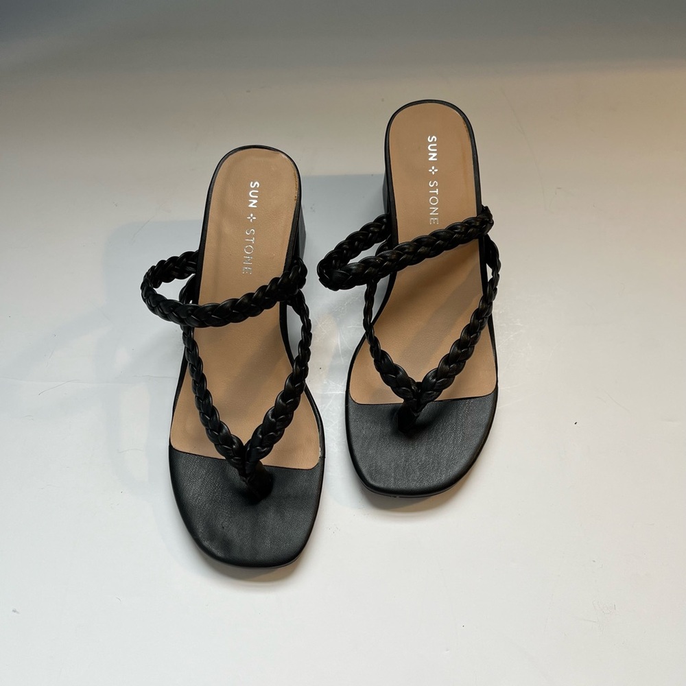 Sun and Stone women’s black Winnie Dress sandals in a size 8.